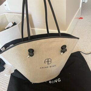 Large Anime Bing Taylin Tote NWT